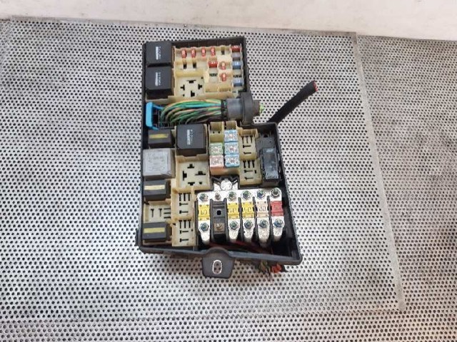 3M5T14A142AB Carcasa de la caja de fusibles  comprar en Pontevedra