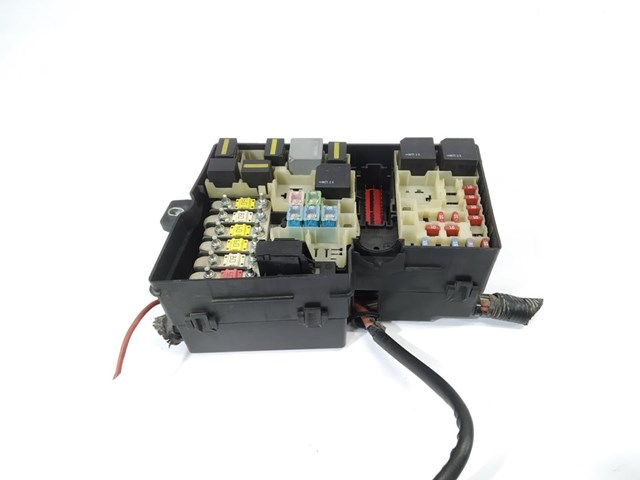 3M5T14A142AB Ford