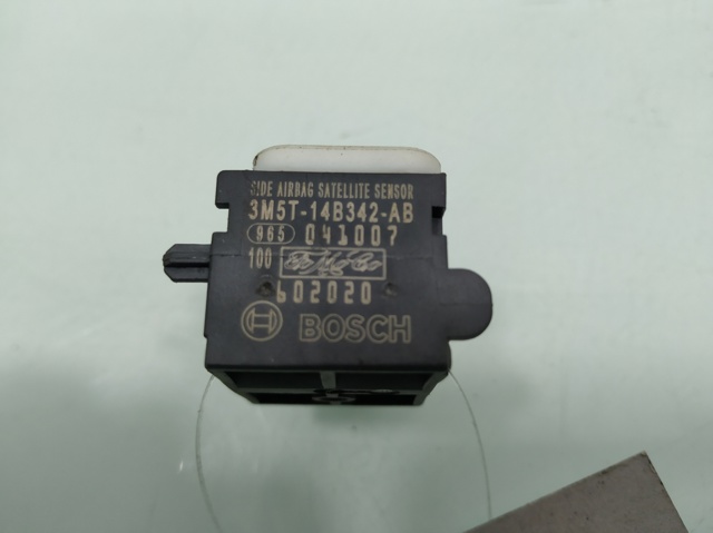 3M5T14B342AB Land Rover