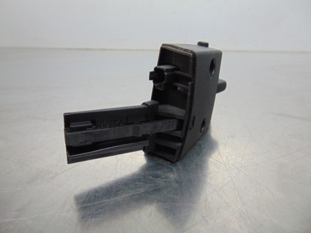 3M5T14K147BE Conmutador izquierdo de la columna de dirección  disponible Burgos
