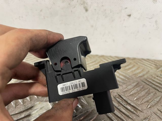 3M5T2B623AC Ford