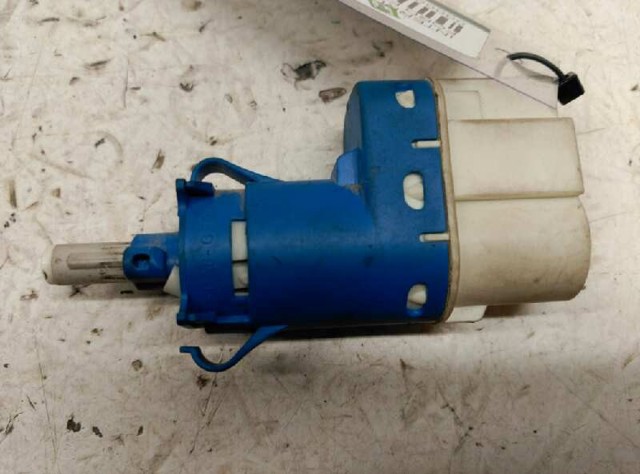 FORD 3M5T9C872AB Interruptor de luz de freno  disponible Lugo