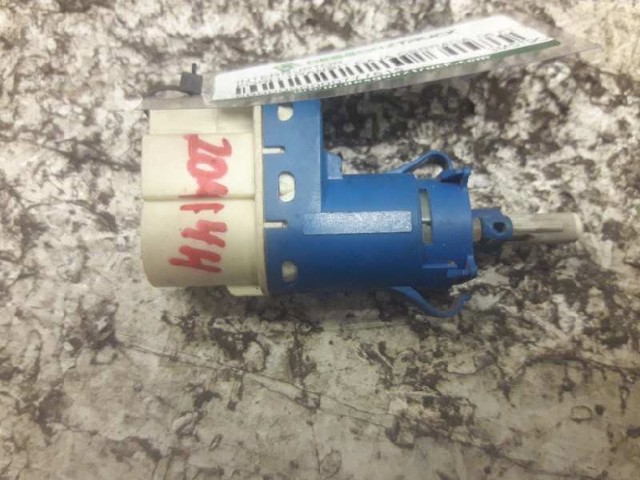 3M5T9C872AB Interruptor de luz de freno  comprar en Reus