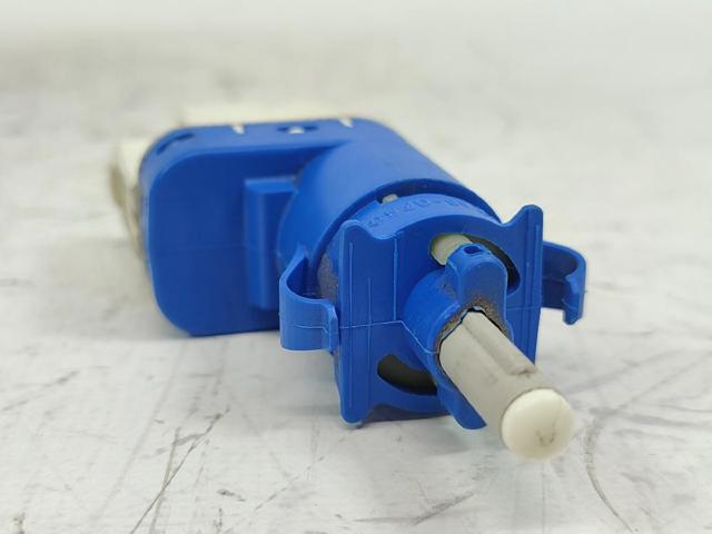 VOLVO 3M5T9C872AC Interruptor de luz de freno comprar Barcelona