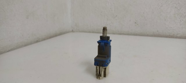 VOLVO 3M5T9C872AC Interruptor de luz de freno comprar Barcelona