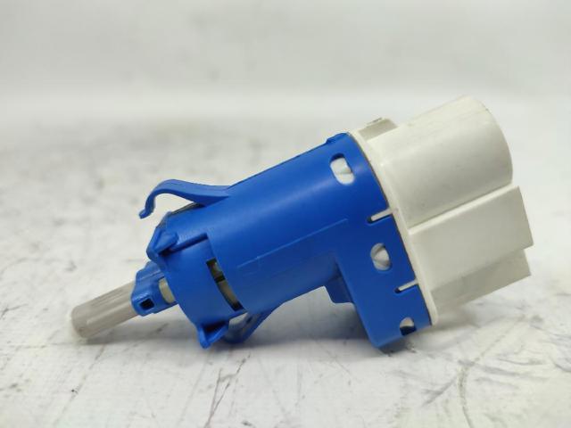 3M5T9C872AC VOLVO Interruptor de luz de freno comprar Bilbao