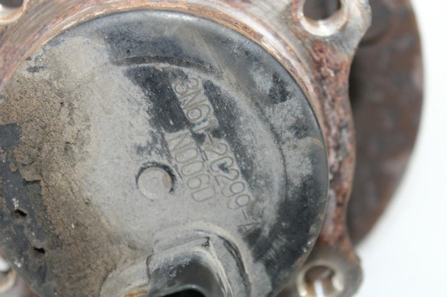 MAZDA 3N612C299A Cubo trasero  disponible Valladolid