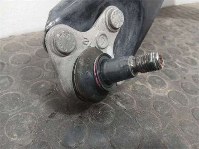 VAG 3Q0407151E Brazo inferior izquierdo de la suspensión delantera  comprar en Ponferrada