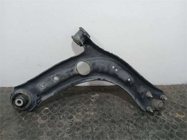 3Q0407151E VAG Brazo inferior izquierdo de la suspensión delantera  disponible Vigo