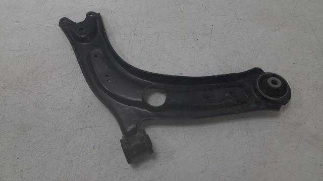 3Q0407151P VAG Brazo inferior izquierdo de la suspensión delantera  en stock Gandía