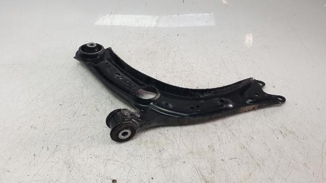 3Q0407152P Brazo inferior derecho de la suspensión delantera  comprar en Pontevedra