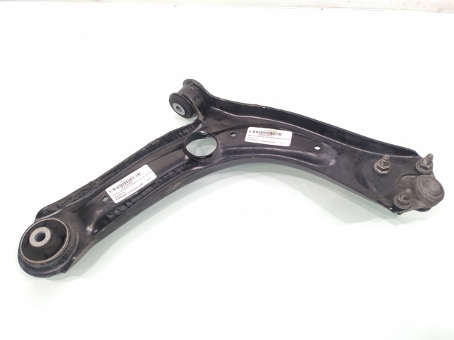 VAG 3Q0407153D Brazo inferior izquierdo de la suspensión delantera  en stock Terrassa