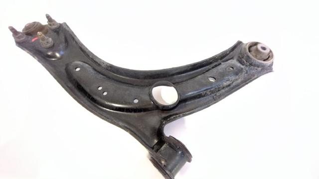 3Q0407153D Brazo inferior izquierdo de la suspensión delantera comprar Girona