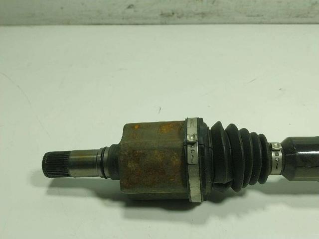3Q0407272CE VAG Semieje delantero derecho  en stock Gandía