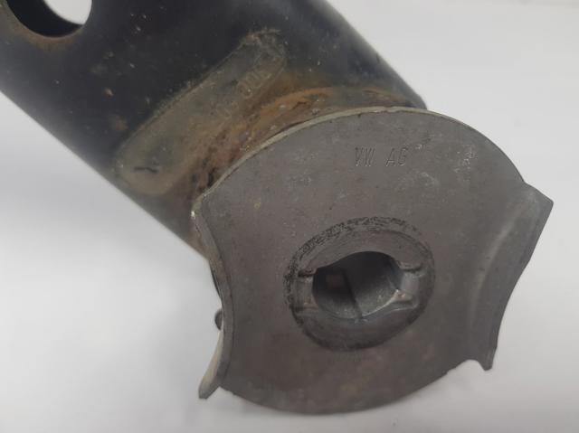 Subchasis trasero soporte motor Volkswagen Passat 3G2, CB2