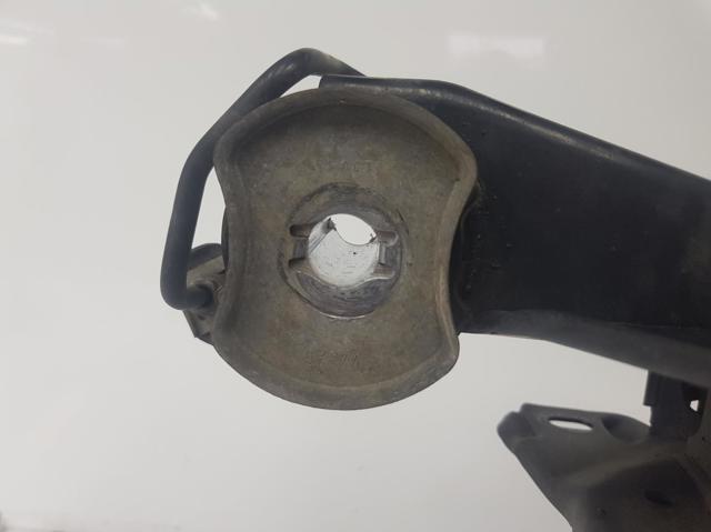 Subchasis trasero soporte motor Volkswagen Passat 3G2, CB2