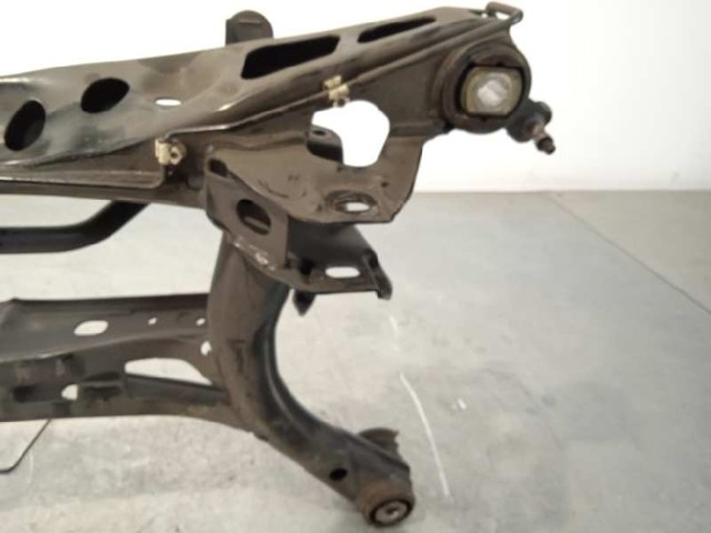 Subchasis trasero soporte motor Volkswagen Passat 3G2, CB2