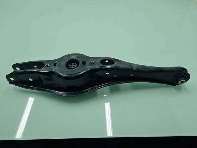 VAG 3Q0505311G Brazo inferior trasero izquierdo/derecho  en stock Valencia