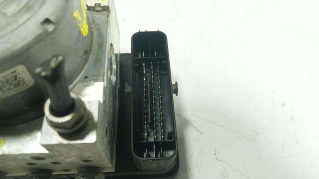 VAG 3Q0614517AA Módulo hidráulico de ABS  disponible Valladolid