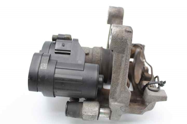 3Q0615405 Pinza de freno trasera izquierda  disponible Utrera