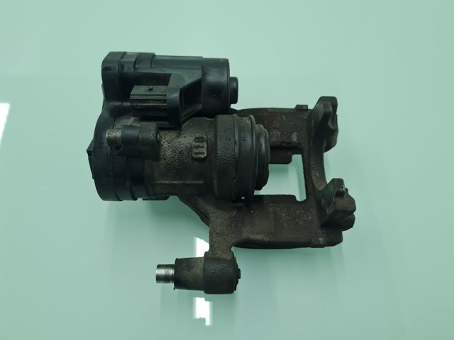 3Q0615406 Pinza de freno trasera derecha comprar Girona