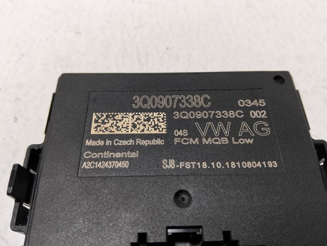 3Q0907338C VAG Módulo de control de iluminación adaptativa (ECU)  en stock Gandía