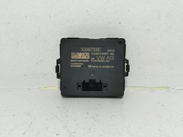 3Q0907338C VAG Módulo de control de iluminación adaptativa (ECU)  en stock Córdoba