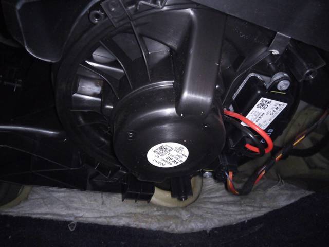 3Q1819021A VAG