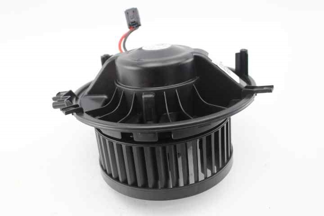 3Q1819021A Ventilador habitáculo  en stock Castellón