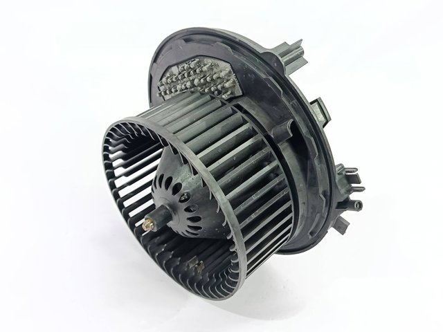 3Q1819021C VAG Motor del ventilador del calefactor  disponible Alicante