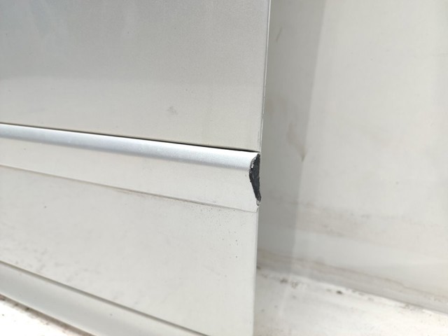 3R0831051 Puerta delantera izquierda  comprar en Reus
