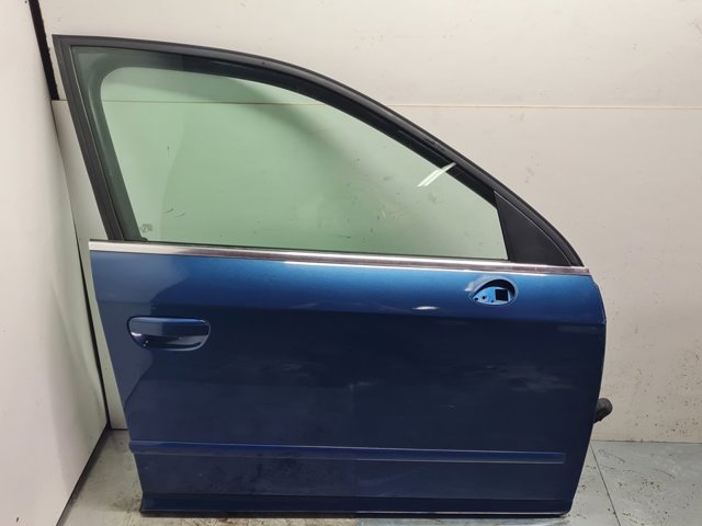 VAG 3R0831052 Puerta delantera derecha  en stock Salamanca
