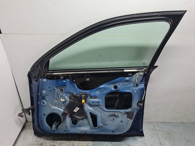 3R0831052 VAG Puerta delantera derecha comprar Bilbao