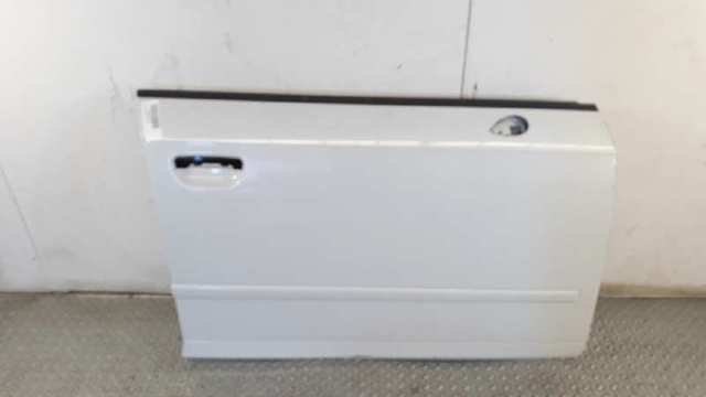 3R0831052 Puerta delantera derecha  comprar en Zaragoza