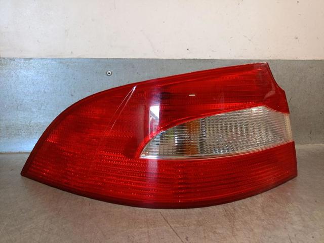 3T5945111 Piloto trasero exterior izquierdo  disponible Burgos