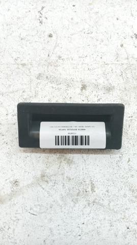 3V0827566 Botón de accionamiento del cierre de la tapa del maletero (puerta trasera 3/5)  disponible Málaga