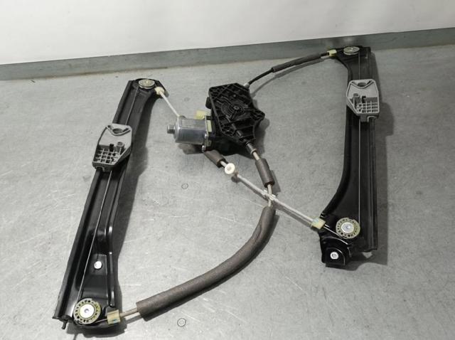 VAG 3V0837461A Mecanismo de elevalunas delantero izquierdo  en stock Terrassa