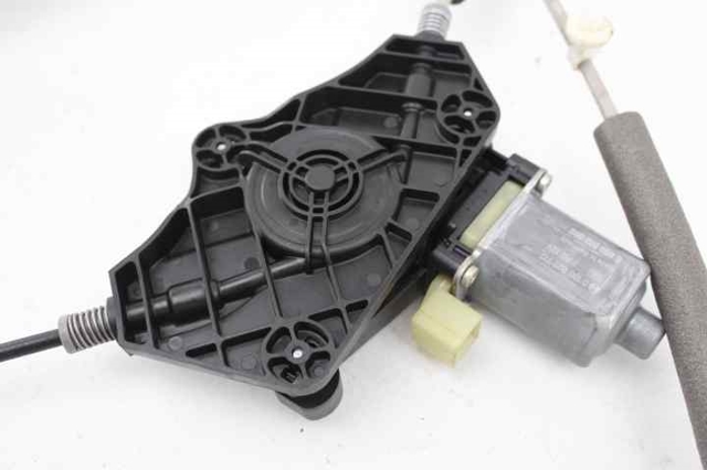 3V0837461A VAG Mecanismo de elevalunas de la puerta delantera izquierda  comprar en Oviedo