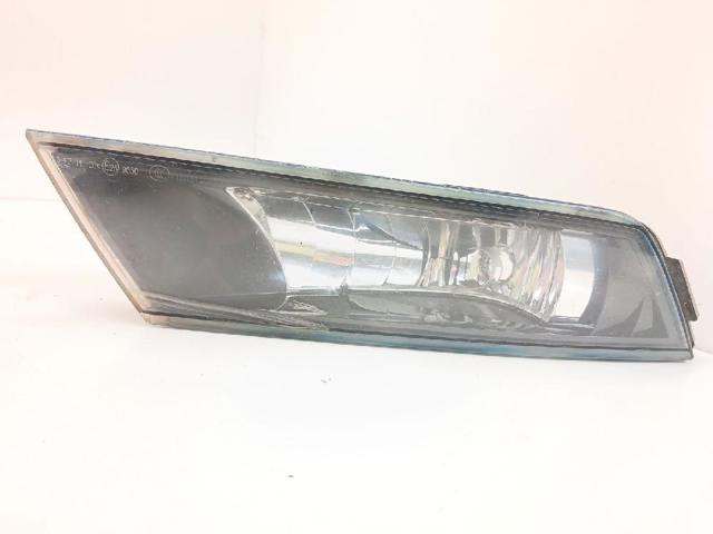 3V0941699 Luz antiniebla izquierdo  en stock Sabadell