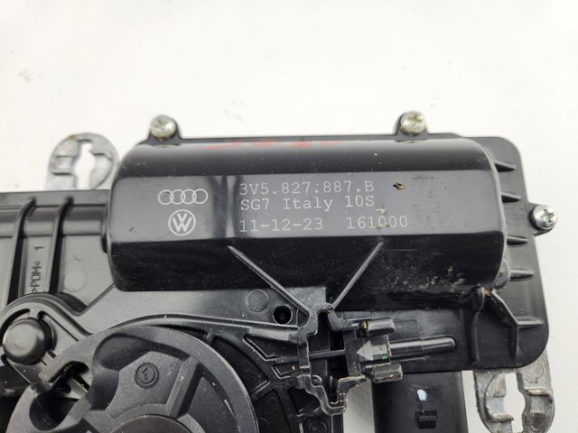 VAG 3V5827887B Motor de apertura/cierre del cierre del maletero (puerta trasera 3/5)  en stock Salamanca