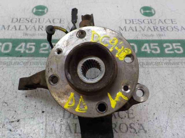 Muñón del eje, soporte de rueda, delantero derecho 400146275R RENAULT