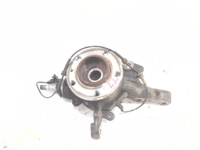 Mangueta delantera izquierda 400151061R RENAULT