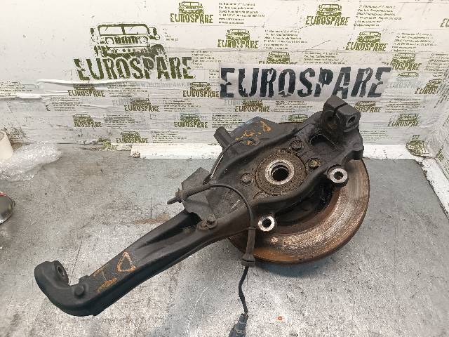 NISSAN 400155X00C Mangueta delantera izquierda  en stock Terrassa