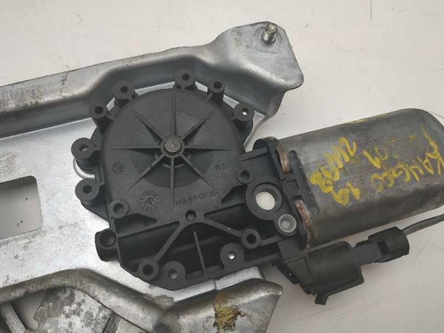 Mecanismo de elevalunas delantero derecha Renault Laguna I desde 47,92 €
