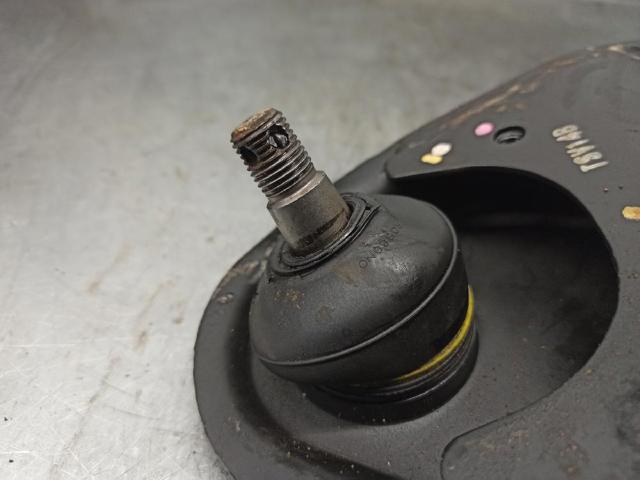 MITSUBISHI 4010A147 Brazo superior izquierdo de la suspensión delantera  disponible Lugo