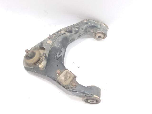 MITSUBISHI 4010A148 Brazo superior derecho de la suspensión delantera  en stock Salamanca