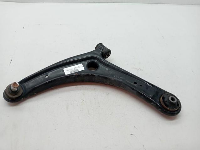 4013A009 Brazo inferior izquierdo de la suspensión delantera  comprar en Pontevedra