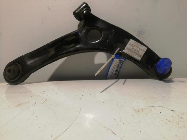 Brazo inferior derecho de la suspensión delantera 4013A150 MITSUBISHI
