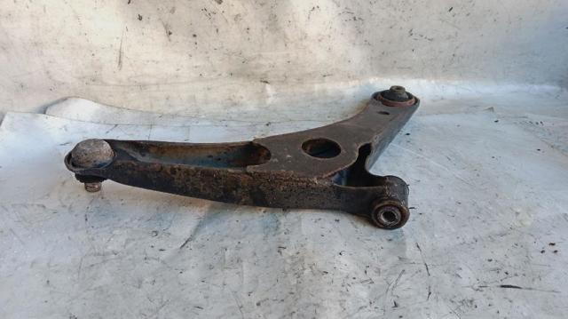4013A427 Brazo inferior izquierdo de la suspensión delantera  comprar en Reus