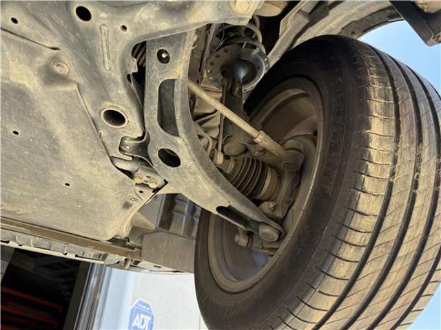 MITSUBISHI 4013A500 Brazo inferior derecho de la suspensión delantera  disponible Lugo